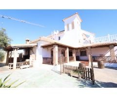 OPORTUNIDAD ÚNICA EN LA ZENIA: VIVIENDA CON NEGOCIO Y AMPLIA PARCELA