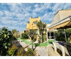 CHALET INDEPENDIENTE EN ESQUINA CON GRAN PARCELA EN ORIHUELA COSTA