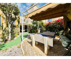 CHALET INDEPENDIENTE EN ESQUINA CON GRAN PARCELA EN ORIHUELA COSTA