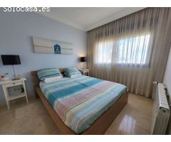 ÁTICO DE LUJO CON SOLÁRIUM PRIVADO Y VISTAS PANORÁMICAS EN COMPLEJO EXCLUSIVO JUNTO A HACIENDA DEL Á