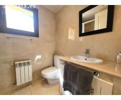 ÁTICO DE LUJO CON SOLÁRIUM PRIVADO Y VISTAS PANORÁMICAS EN COMPLEJO EXCLUSIVO JUNTO A HACIENDA DEL Á