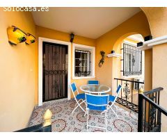 ADOSADO DE 3 DORMITORIOS CON SOLÁRIUM Y PISCINA ENTRE GOLF, VILLAMARTÍN (ORIHUELA COSTA)