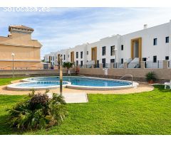 ADOSADO DE 3 DORMITORIOS CON SOLÁRIUM Y PISCINA ENTRE GOLF, VILLAMARTÍN (ORIHUELA COSTA)