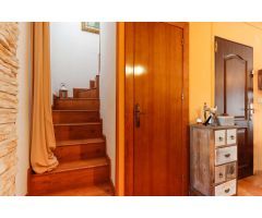 ENCANTADOR DÚPLEX CON JARDÍN PRIVADO Y JACUZZI EN RESIDENCIAL CALAS BLANCAS – TORREVIEJA