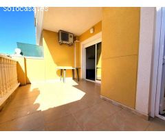 APARTAMENTO EN ENTRESUELO CON JARDÍN PRIVADO, TERRAZA, PISCINA Y PLAZA DE APARCAMIENTO A 20 MINUTOS 
