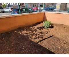 APARTAMENTO EN ENTRESUELO CON JARDÍN PRIVADO, TERRAZA, PISCINA Y PLAZA DE APARCAMIENTO A 20 MINUTOS 