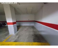 APARTAMENTO EN ENTRESUELO CON JARDÍN PRIVADO, TERRAZA, PISCINA Y PLAZA DE APARCAMIENTO A 20 MINUTOS 