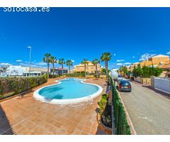 CHALET ESTILO QUAD CON JARDÍN PRIVADO, SOLÁRIUM Y SÓTANO EN CIUDAD QUESADA