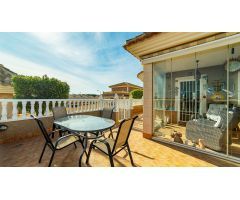 ESPECTACULAR VILLA INDEPENDIENTE CON VISTAS EN LOS ALTOS