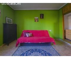 ESPECTACULAR CHALET EN AGUAS NUEVAS: LUJO, ESPACIO Y UBICACIÓN A SOLO 1,5 KM DE LA PLAYA
