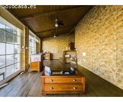 ESPECTACULAR CHALET EN AGUAS NUEVAS: LUJO, ESPACIO Y UBICACIÓN A SOLO 1,5 KM DE LA PLAYA