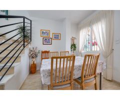 AMPLIO BUNGALOW DÚPLEX TOTALMENTE AMUEBLADO, LISTO PARA ENTRAR A VIVIR