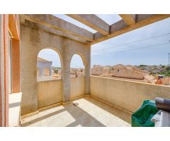 AMPLIO BUNGALOW DÚPLEX TOTALMENTE AMUEBLADO, LISTO PARA ENTRAR A VIVIR