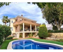 VILLA INDEPENDIENTE DE LUJO EN DOÑA PEPA, CIUDAD QUESADA