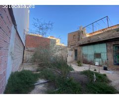 Vivienda unifamiliar para reforma. Centrica y bien situada. Aparta para promoción de viviendas.