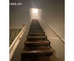 Vivienda unifamiliar para reforma. Centrica y bien situada. Aparta para promoción de viviendas.