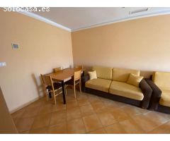 Apartamento de dos dormitorios, un baño y Salón-Comedor-Cocina. Piscina comunitaria. (Posibilidad de
