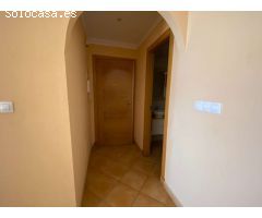 Apartamento de dos dormitorios, un baño y Salón-Comedor-Cocina. Piscina comunitaria. (Posibilidad de