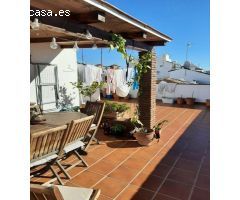 ESTUPENDA CASA EN EL CENTRO DE ESTEPONA