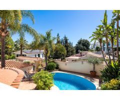 ACOGEDORA VILLA EN NUEVA ANDALUCIA