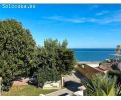 CHALET FRENTE AL MAR EN ESTEPONA