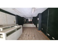 ¡Local en Avenida Constitución, disponible para venta y alquiler! ¡Aprovecha esta oportunidad!