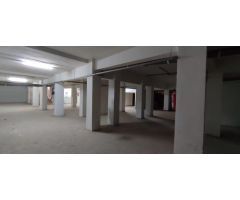 Oportunidad Única en el Centro de Granada: Amplio Local para Trasteros,  Sin Competencia en 3 Km