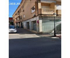 LOCAL COMERCIAL EN EL CENTRO HUETOR VEGA