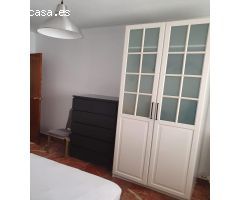 MARAVILLOSO PISO DE 5 HABITACIONES EN CALLE SAN ANTON, EN PLENO CENTRO DE GRANADA