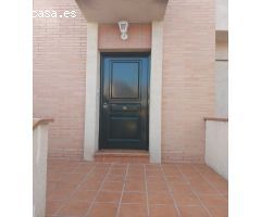 ¡Chalet adosado en alquiler en Barrio de los Periodistas!