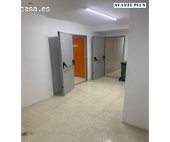 ¡OPTIMIZA TU ESPACIO CON NUESTROS TRASTEROS EN EL CENTRO DE GRANADA! ??