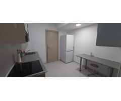 HABITACION EN PISO REFORMADO Y LUMINOSO EN AV SEVERO OCHOA