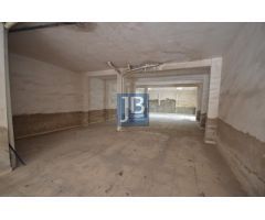 Local comercial en Alquiler en Xàtiva, Valencia