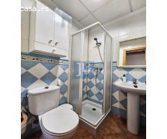 VENTA ESPECTACULAR BAJO COMERCIAL CON POSIBILIDAD CONVERTIR A VIVIENDA