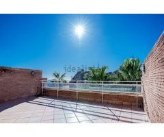 AMPLIO CHALET EN CALA CANTALAR