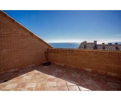 AMPLIO CHALET EN CALA CANTALAR