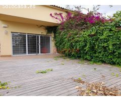 CHALET EN VENTA EN C.PAU ROBERT  SITGES PARA REFORMAR - Llevantina-Montgavina