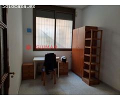 ¡Gran Oportunidad de Inversión en Barcelona! Edificio en Venta en la Calle Camprodón