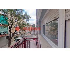 PISO EN VENTA EN SANT BOI DE LLOBREGAT C/ ANTONIO GAUDI  PARA REFORMAR