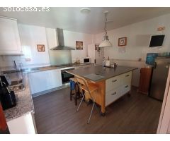 Se vende chalet adosado en La Pobla de Vallbona, Valencia