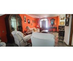 Preciosa casa de 3 dormitorios con espacio exterior situado en la zona de Nerja