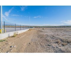 VENTA DE UNA PARCELA INDUSTRIAL EN EL POLIGONO TECNOLOGICO DE ESCUZAR DE 35.000 M2