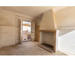 CASA JUNTO AL AYUNTAMIENTO DEL PADUL, PARA REHABILITAR O DERRIBAR