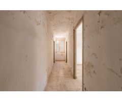 CASA JUNTO AL AYUNTAMIENTO DEL PADUL, PARA REHABILITAR O DERRIBAR