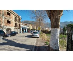 Parcela en Lanjarón en la calle principal del pueblo - Con gran fachada a calle principal