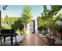 UNIFAMILIAR ADOSADA EN LOMALINDA, OGIJARES,  RESIDENCIAL PRIVADO CON PISCINA Y ZONAS COMUNES,