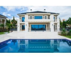 Chalet en Venta en Benahavís, Málaga