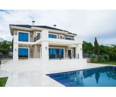 Chalet en Venta en Benahavís, Málaga