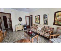 APARTAMENTO EN PRIMERA LINEA LATERAL  A 50 METROS DEL MAR