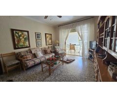 APARTAMENTO EN PRIMERA LINEA LATERAL  A 50 METROS DEL MAR